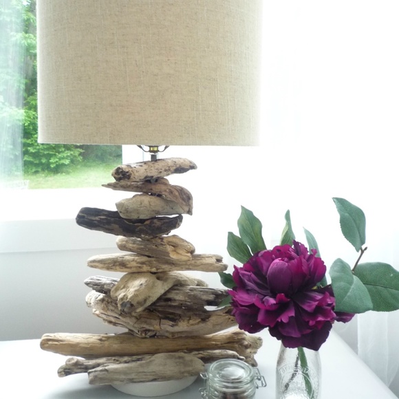 Oregon Coast Driftwood Bundle of 50 Pieces (4 Inches to 6 Inches) - Picture 5 of 14